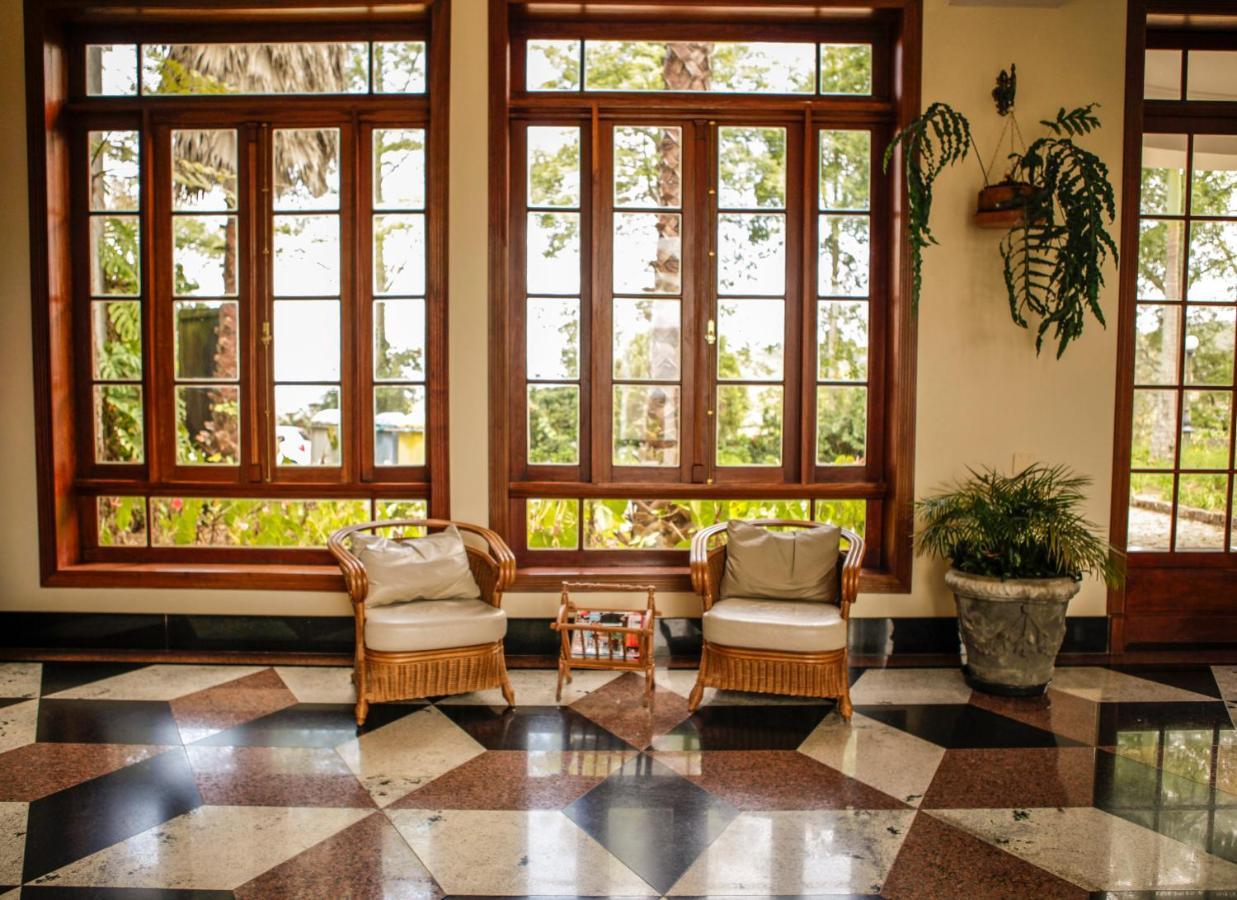 Aroso Paco Hotel Pedra Azul  Bagian luar foto Interior of the hotel