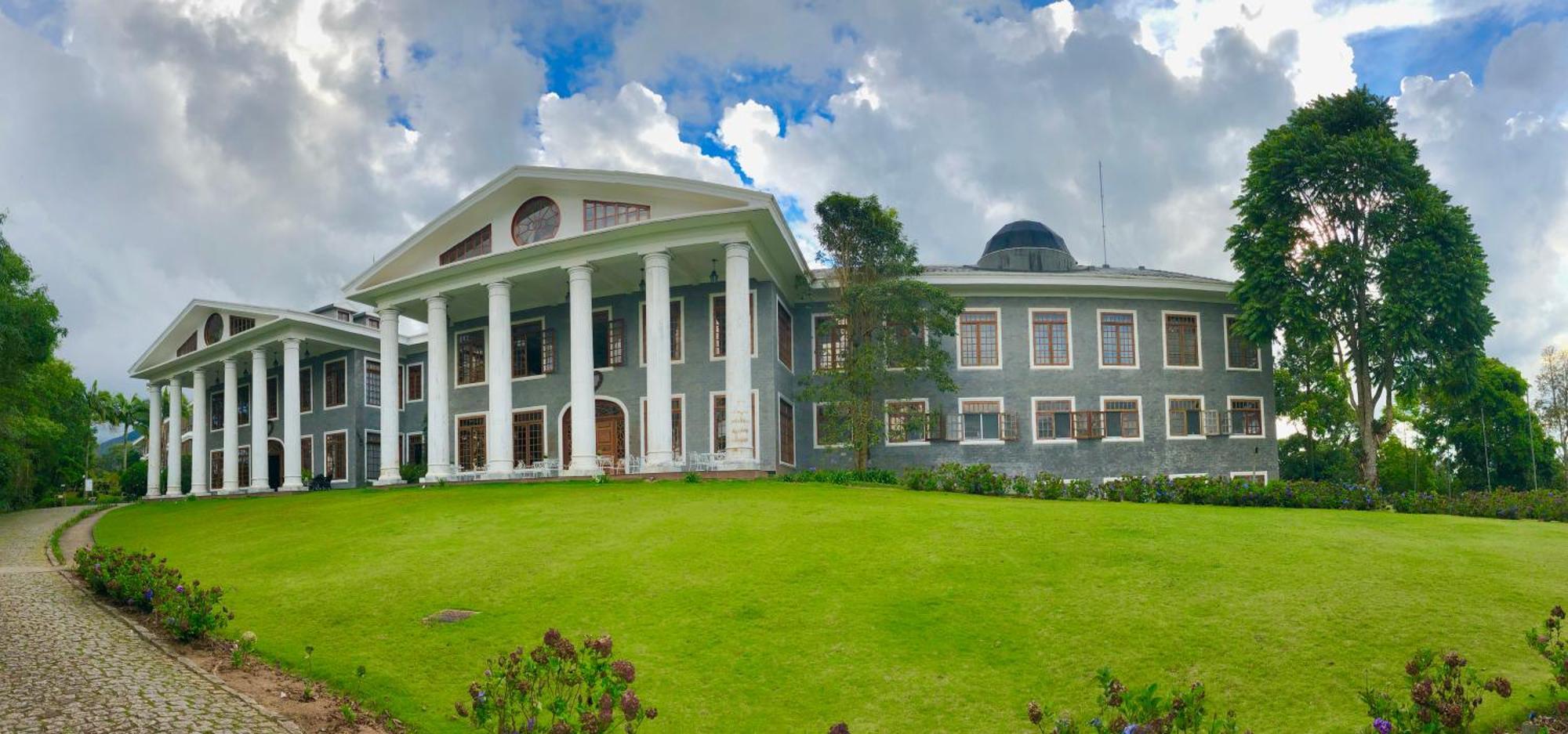 Aroso Paco Hotel Pedra Azul  Bagian luar foto University of Ruhuna